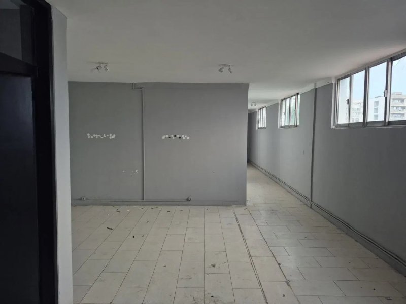 اداری 160 متری چهارخوابه در جاده فرح آباد ساری14441936981