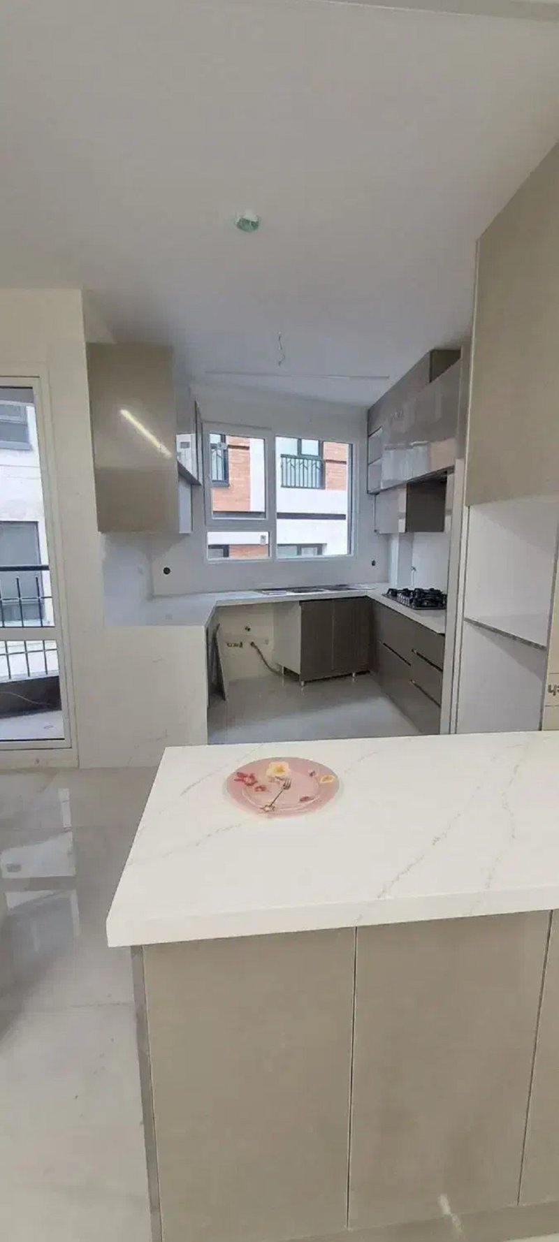 آپارتمان 95 متری دو خوابه در دزاشیب تهران14455837166