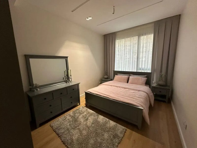 آپارتمان 155 متری سه خوابه در کامرانیه تهران14457237194