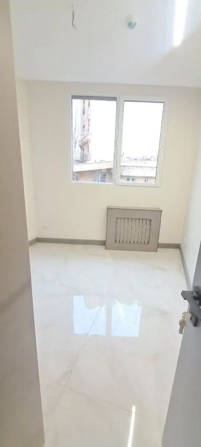 آپارتمان 95 متری دو خوابه در دزاشیب تهران