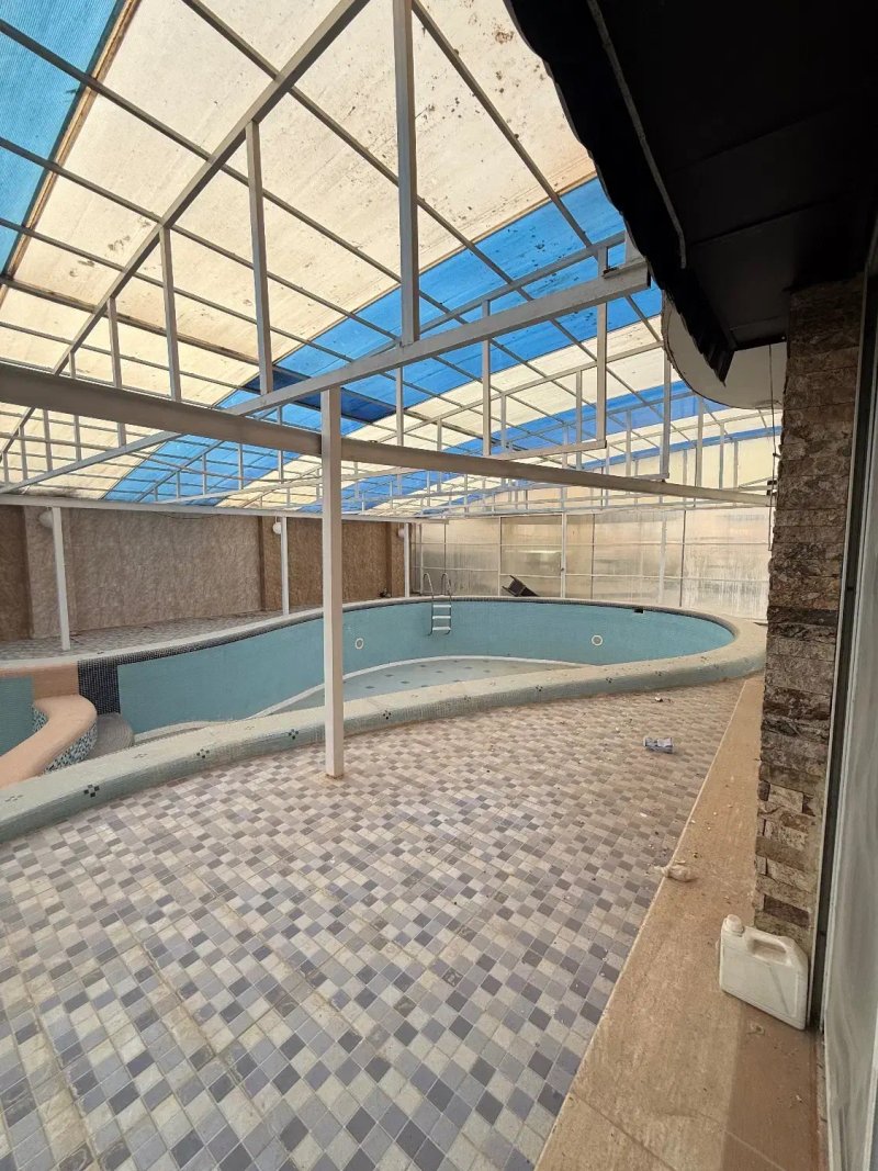 ویلا 1000 متری سه خوابه در شهرک زعفرانیه کرج14462137249