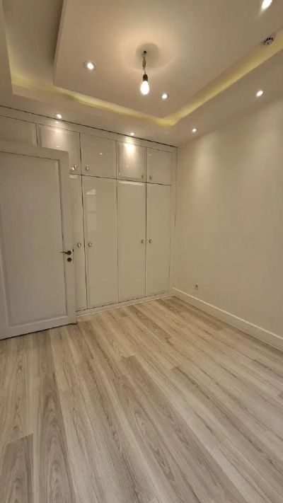 آپارتمان 170 متری سه خوابه در سعادت آباد تهران