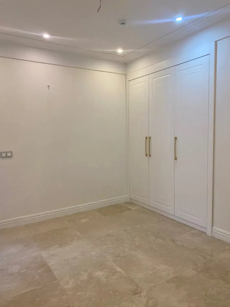 آپارتمان 170 متری سه خوابه در سعادت آباد تهران14481937409