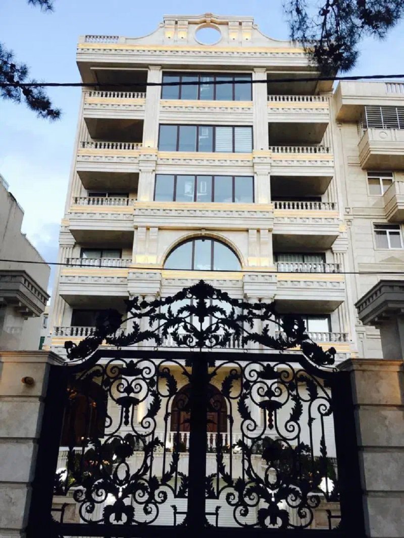 آپارتمان 210 متری سه خوابه در گوهردشت کرج14476137348