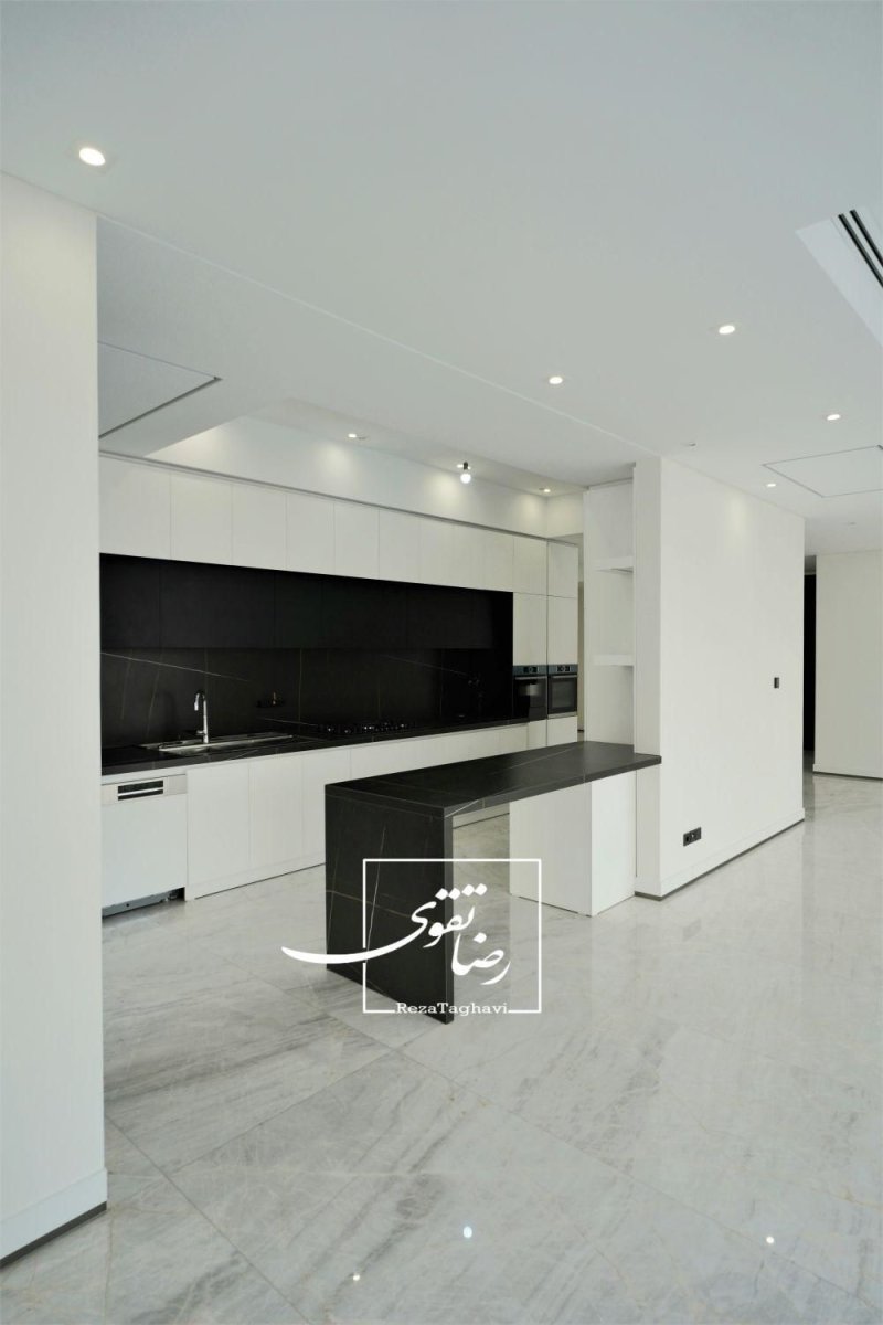 آپارتمان 230 متری سه خوابه در سعادت آباد تهران14476937362