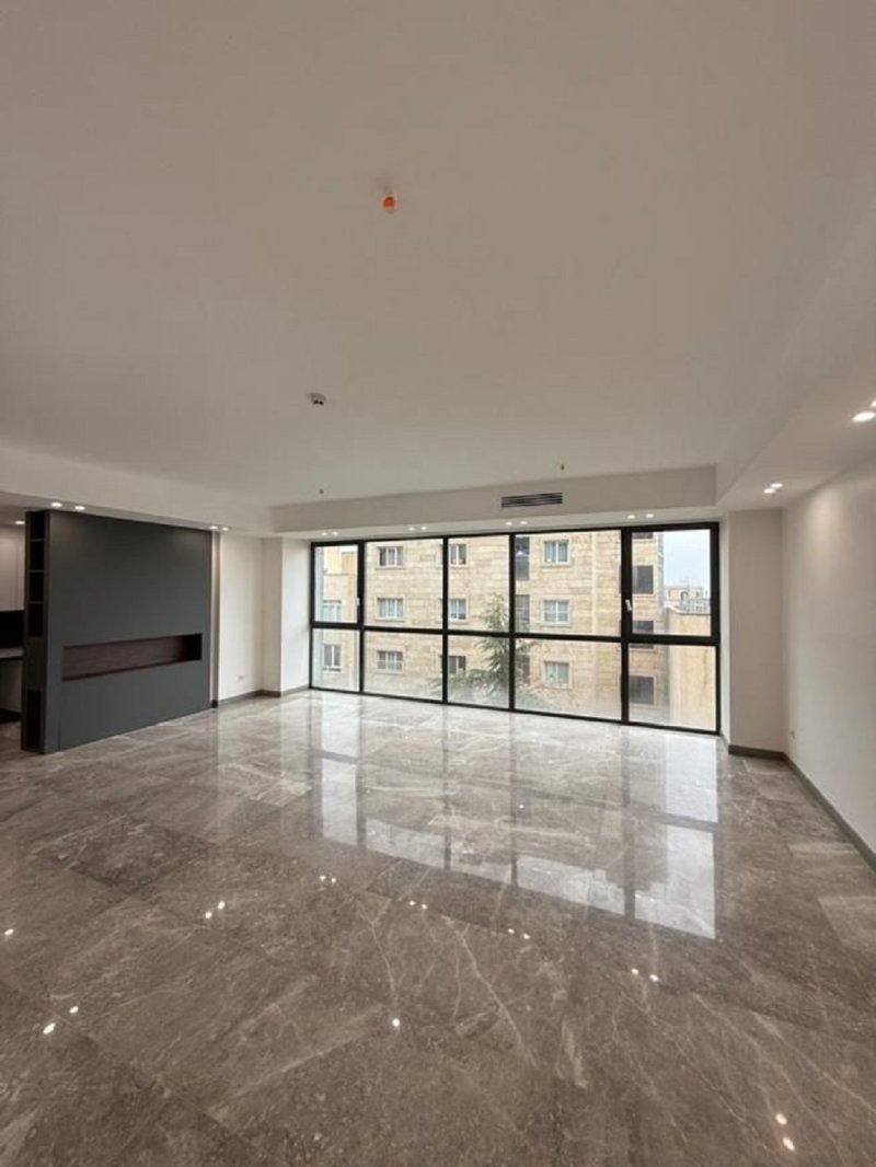 آپارتمان 165 متری سه خوابه در سعادت آباد تهران14482837421