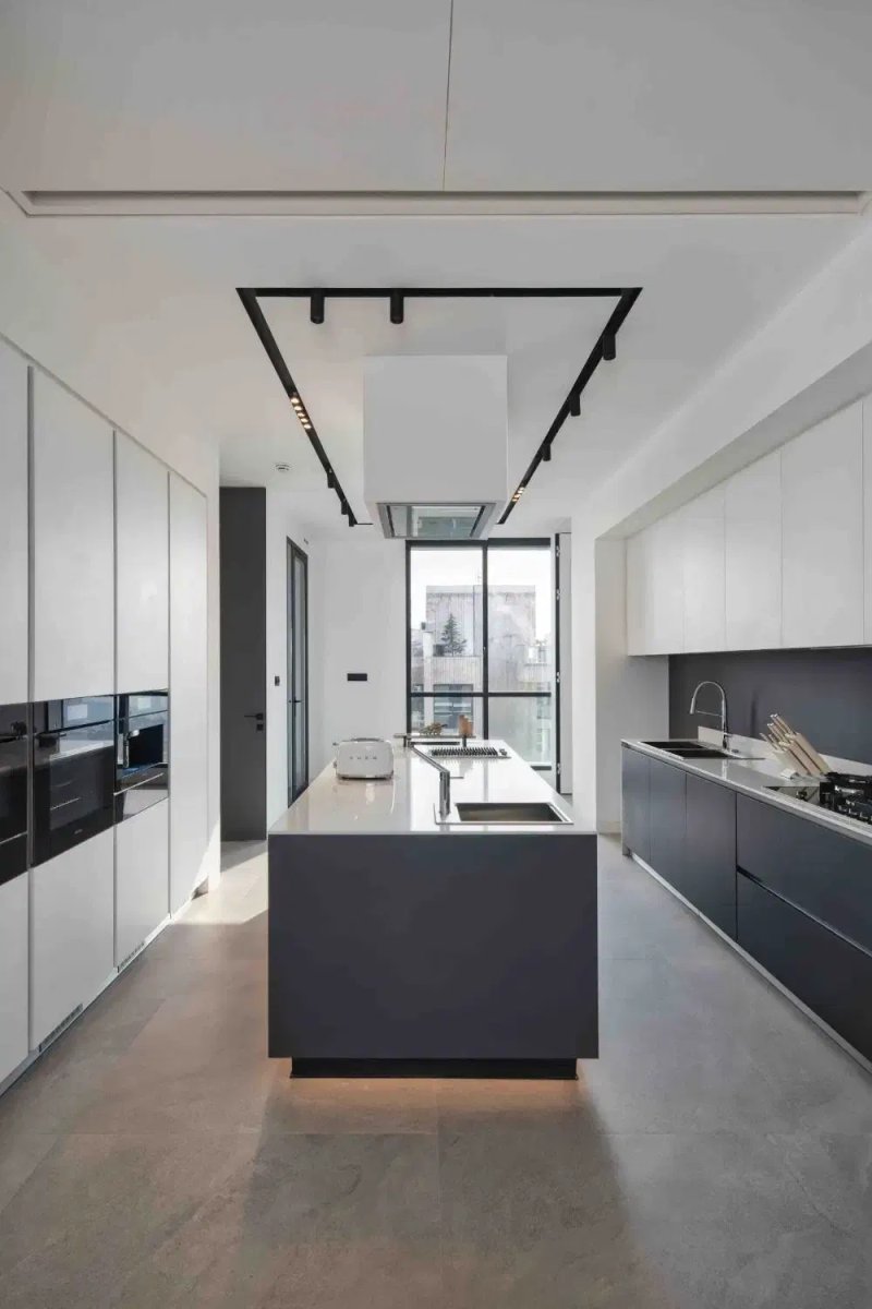 آپارتمان 400 متری چهارخوابه در سعادت آباد تهران14476837357