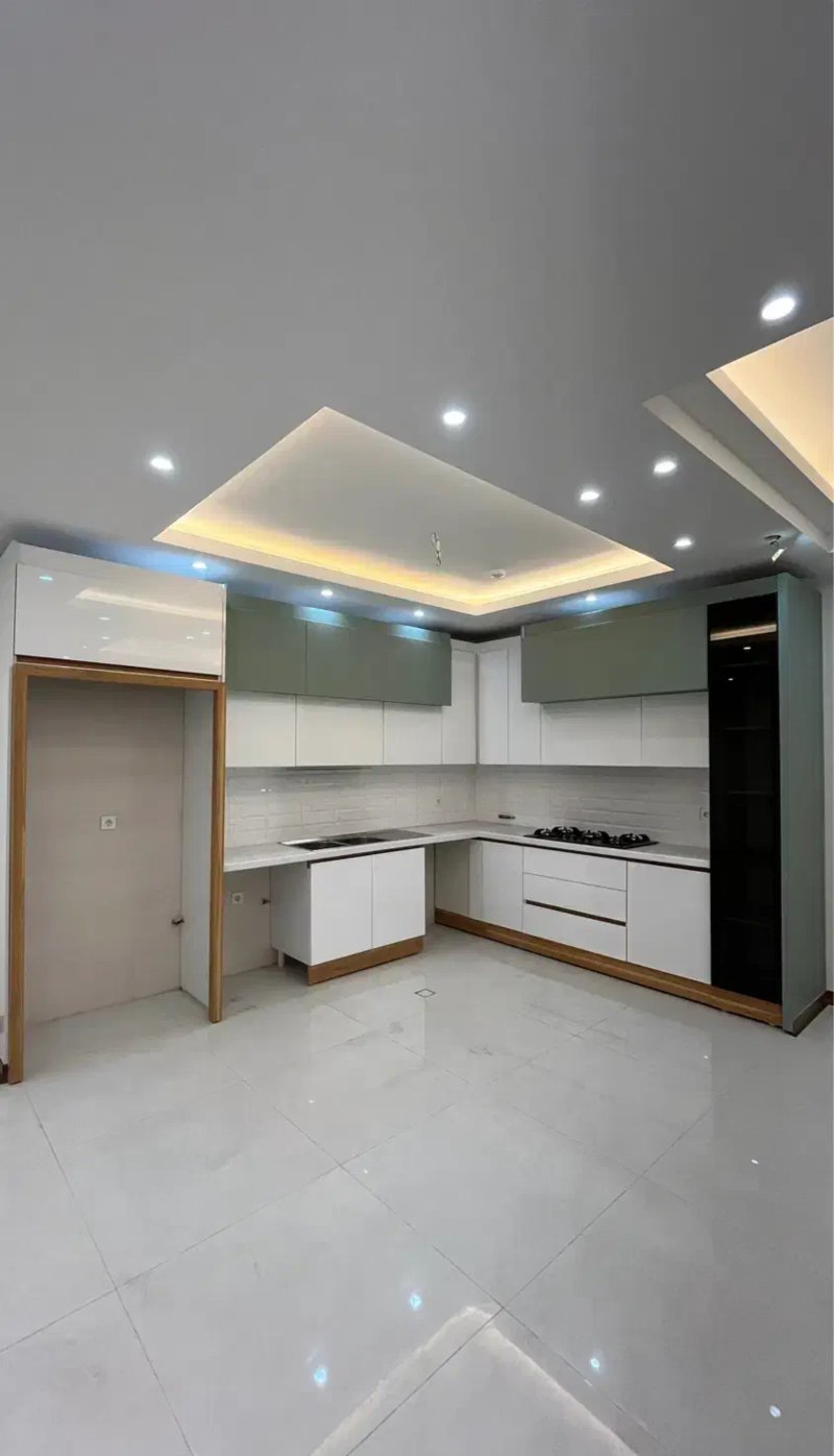 آپارتمان 128 متری سه خوابه در کوی زنبق کرج14485037461