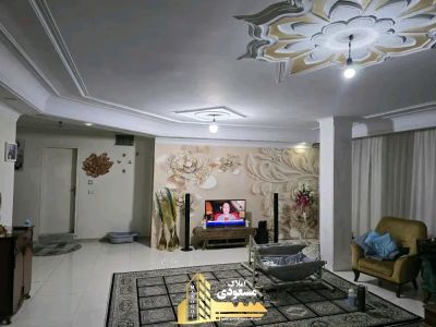 آپارتمان 135 متری دو خوابه در خیابان ولیعصر تهران