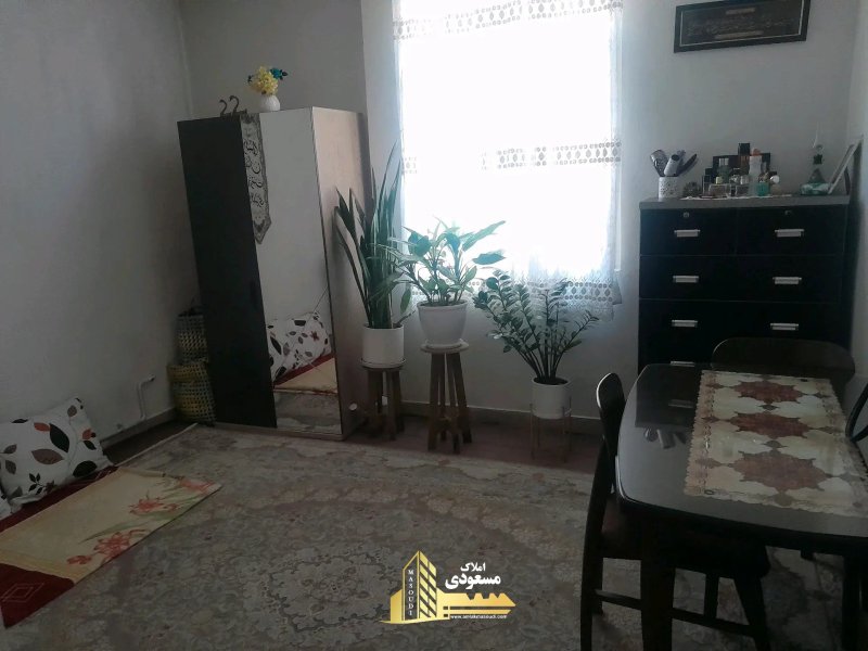 آپارتمان 85 متری دو خوابه در امیریه شهریار14499737572