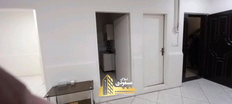 تجاری 102 متری سه خوابه در میدان امام خمینی شهریار14505637661