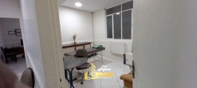 تجاری 102 متری سه خوابه در میدان امام خمینی شهریار