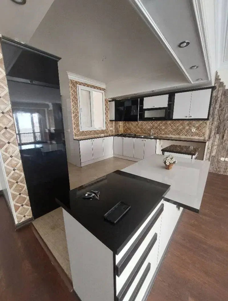 آپارتمان 155 متری سه خوابه در اختیاریه تهران14509437690