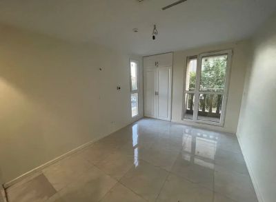 آپارتمان 75 متری دو خوابه در پونک تهران