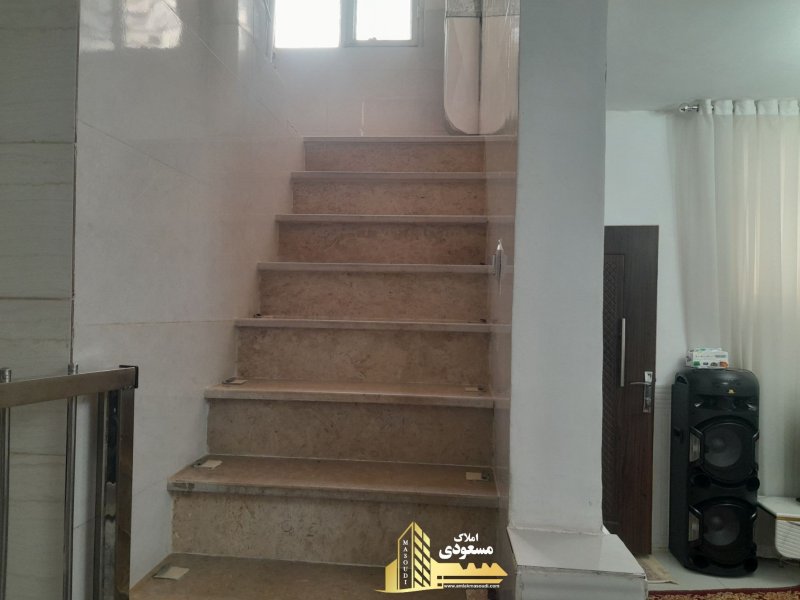 ویلا 40 متری دو خوابه در خیابان صاحب الزمان شهریار14519637800