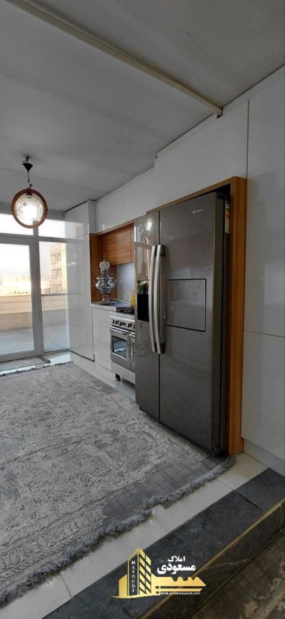 آپارتمان 96 متری دو خوابه در بلوار شهدا شهریار