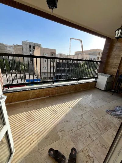آپارتمان 178 متری سه خوابه در کوی زنبق کرج