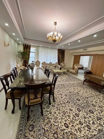 آپارتمان 178 متری سه خوابه در کوی زنبق کرج