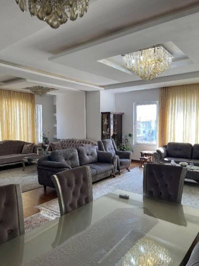 آپارتمان 230 متری سه خوابه در کوی شفا ساری