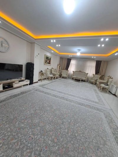 آپارتمان 105 متری دو خوابه در وائین شهریار