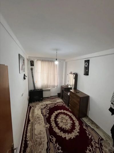 آپارتمان 83 متری دو خوابه در میدان خزر ساری