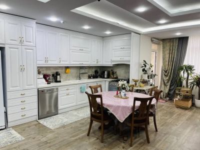 آپارتمان 160 متری سه خوابه در شاهین ویلا کرج
