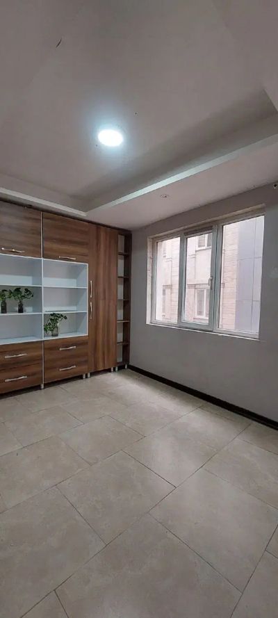 اداری 75 متری دو خوابه در پیام نور ساری