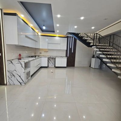 ویلا 350 متری سه خوابه در باغستان کرج