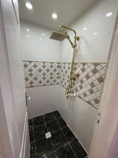 آپارتمان 94 متری دو خوابه در فاز 6 پرند