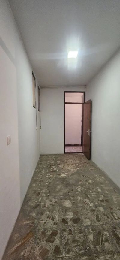 اداری 100 متری یک خوابه در چالوس