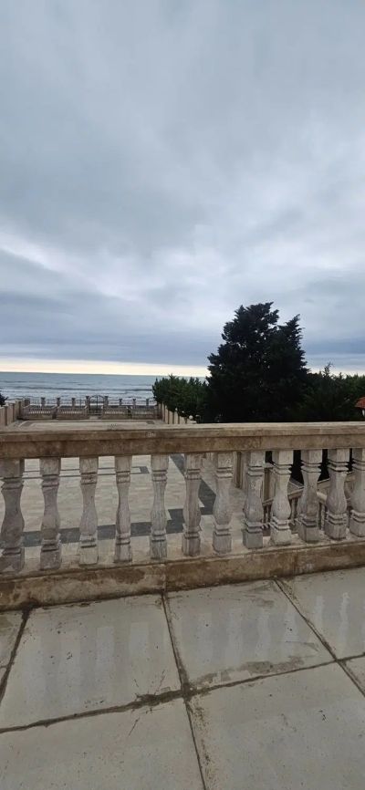 تجاری 3000 متری دو خوابه در هچیرود چالوس