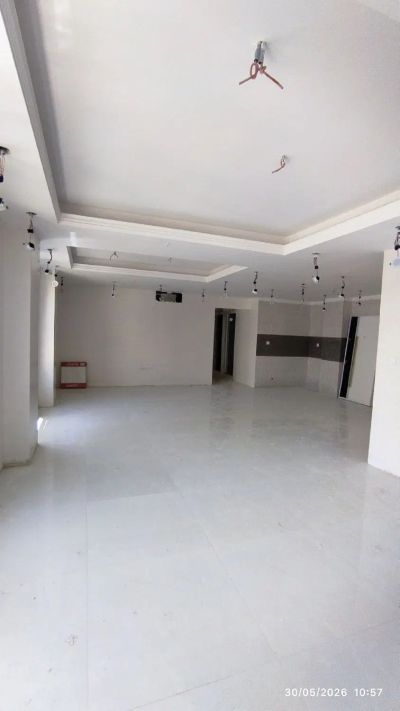 آپارتمان 106 متری دو خوابه در پیروزی تهران