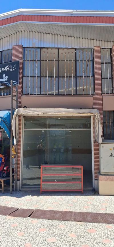 تجاری 32 متری در میدان شهدا قائم شهر