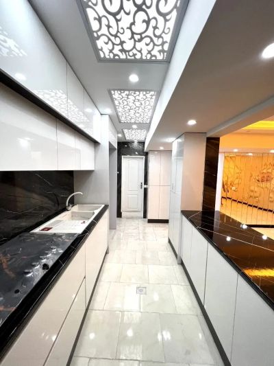 آپارتمان 100 متری دو خوابه در فاز 6 پرند