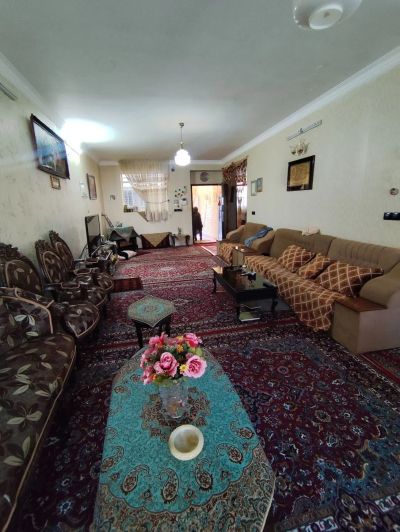 خانه 200 متری دو خوابه در گلبهار