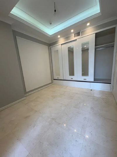 آپارتمان 95 متری دو خوابه در شهرک غرب تهران