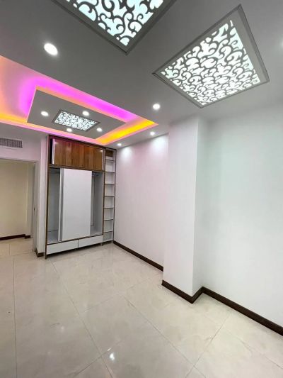 آپارتمان 105 متری دو خوابه در فاز 6 پرند