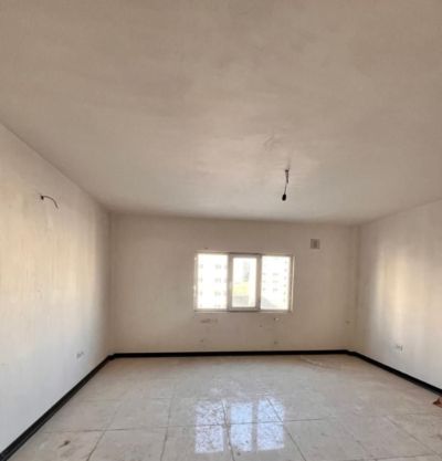 آپارتمان 83 متری دو خوابه در فاز 6 پرند