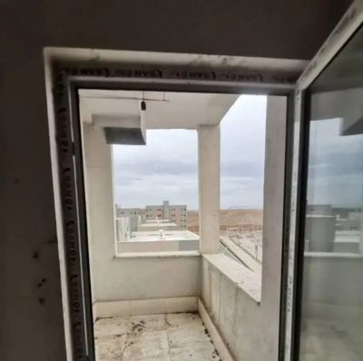 آپارتمان 83 متری دو خوابه در فاز 6 پرند