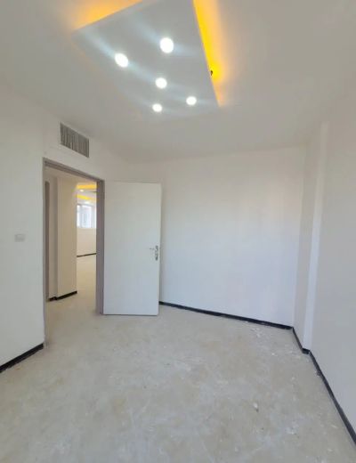 آپارتمان 83 متری دو خوابه در فاز 6 پرند