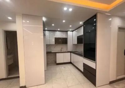 آپارتمان 84 متری دو خوابه در فاز 6 پرند