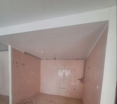 آپارتمان 83 متری دو خوابه در فاز 6 پرند