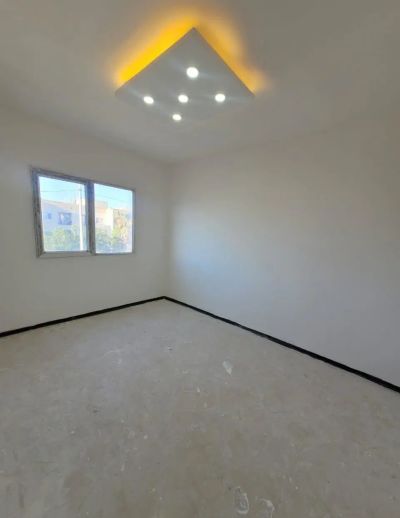 آپارتمان 81 متری دو خوابه در فاز 6 پرند
