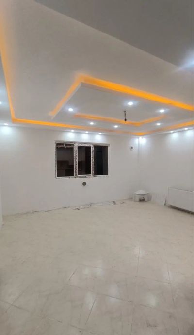 آپارتمان 82 متری دو خوابه در فاز 6 پرند