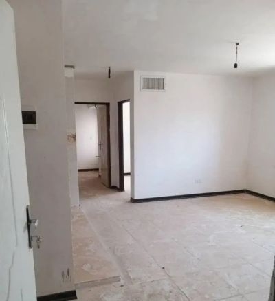 آپارتمان 85 متری دو خوابه در فاز 6 پرند