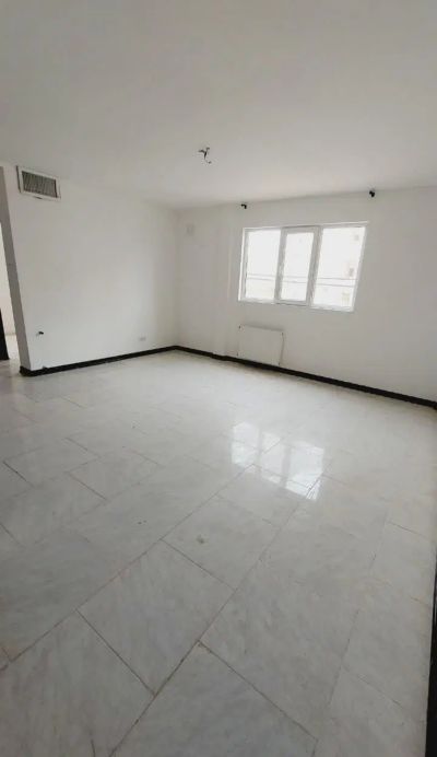 آپارتمان 83 متری دو خوابه در فاز 6 پرند