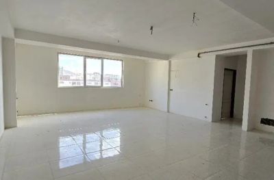 آپارتمان 76 متری دو خوابه در فاز 6 پرند