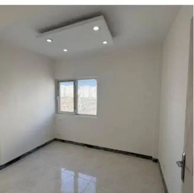 آپارتمان 76 متری دو خوابه در فاز 6 پرند