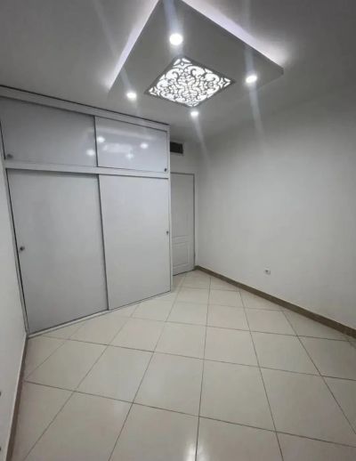 آپارتمان 84 متری دو خوابه در فاز 6 پرند