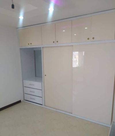 آپارتمان 84 متری دو خوابه در فاز 6 پرند